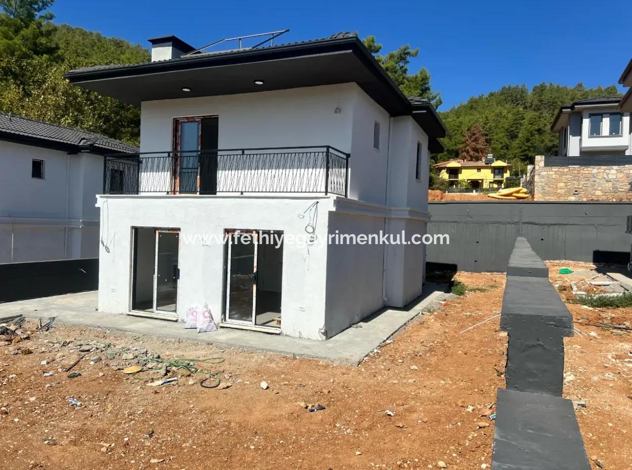 3 Zimmer 3 Bäder 160M2 Villa Mit Waldblick Zum Verkauf In Marmaris Çetibeli Mahallesi 400M2 Grundstück Mit Freistehendem Pool