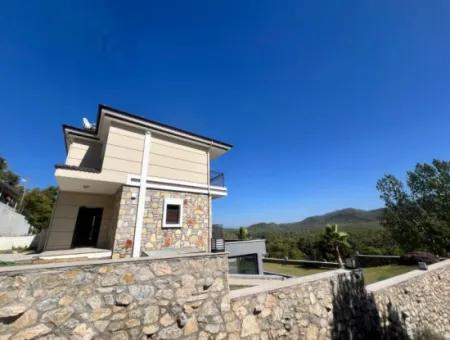 Herrlicher Blick Auf Die Natur Freistehender Garten Mit Parkplatz, Pool Mit Swimmingpool, 3 Zimmer, 4 Bäder, Ultra-Luxusvilla Zum Verkauf, 3 Etagen Auf Einem 500M2 Großen Grundstück