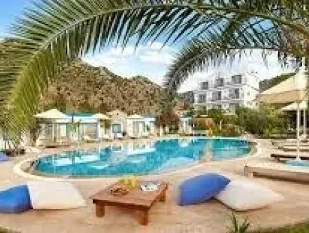 Bei Einer Entfernung Von 40 Km Von Marmaris 30 Zimmer Boutique-Hotel Am Meer Zum Verkauf