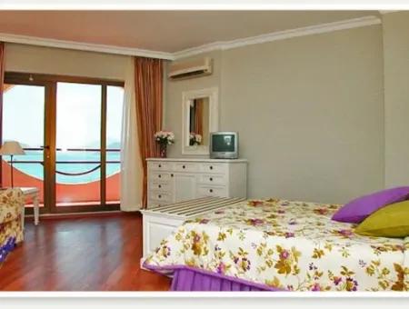 100 Room Hotel With Pool In The Centre Of Marmaris For Sale