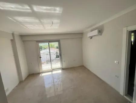 Marmaris Çetibeli Mahallesi Tam Müstakil Yüzme Havuzlu 400M2 Arsa İçerisinde 3 Oda 3 Banyo 160M2 Satılık Orman Manzaralı Villa