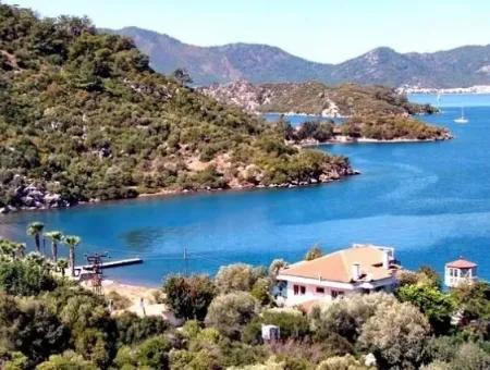 Marmaris Merkezde Teknenizi Önüne Bağlayabileceğiniz Denize Sıfır Butik Otel Veya Restaurant Yapabileceğiniz Özel Mülk