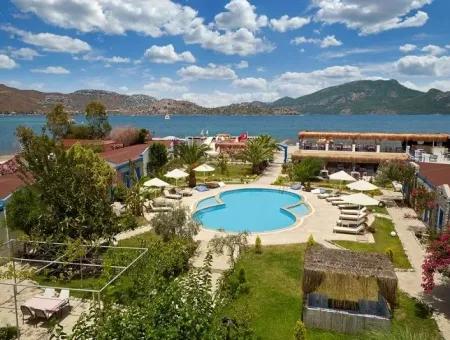 Marmaris,Den 40 Km Uzaklıkta Denize Sıfır Satılık 30 Oda Butik Otel