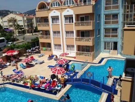 Marmaris Merkezinde Satılık 33 Odalı Apart Otel